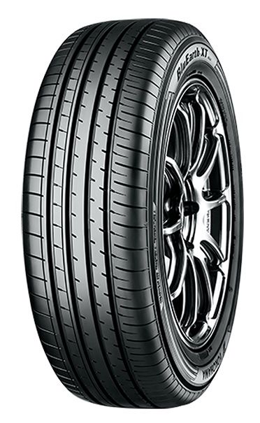 Yokohama Bluearth-XT AE61 215/60R17 96V