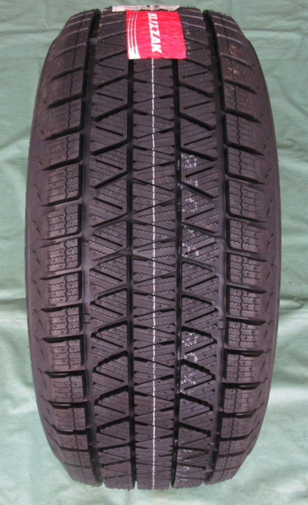 Bridgestone Blizzak DM-V3 285/45 R20 112T